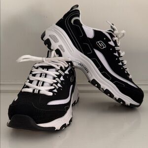 Skechers D ‘Lites Women’s Sneakers - Wide Fit